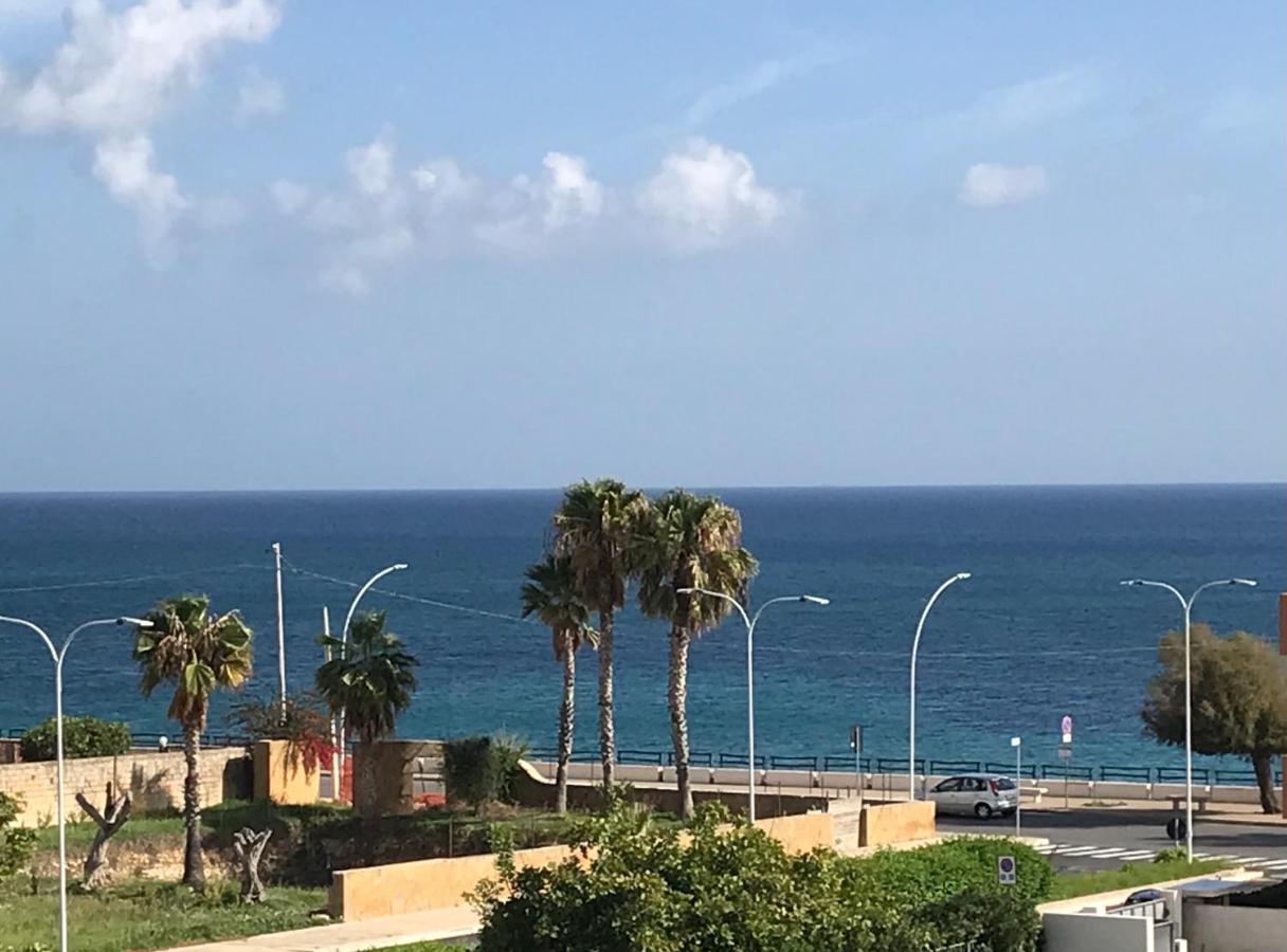 Scogliera Apartments 阿沃拉 外观 照片