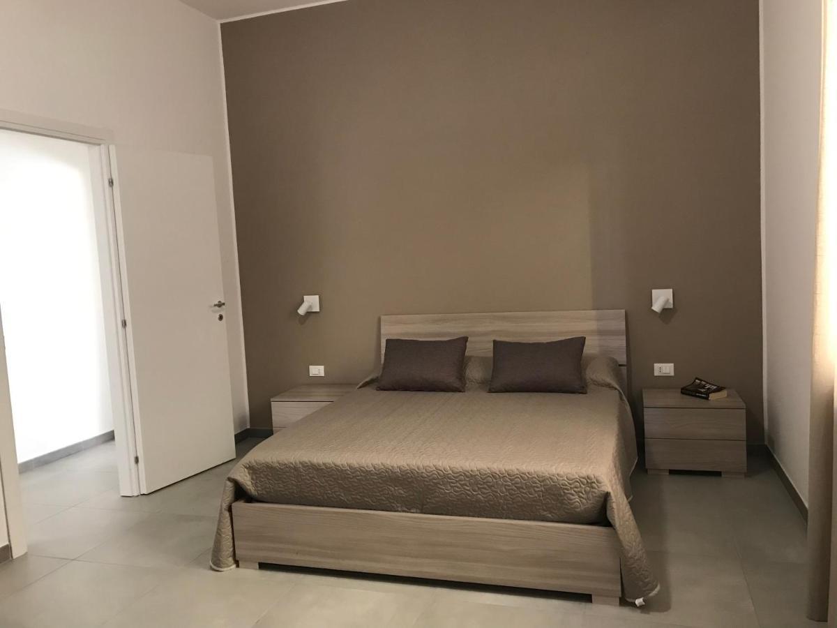Scogliera Apartments 阿沃拉 外观 照片