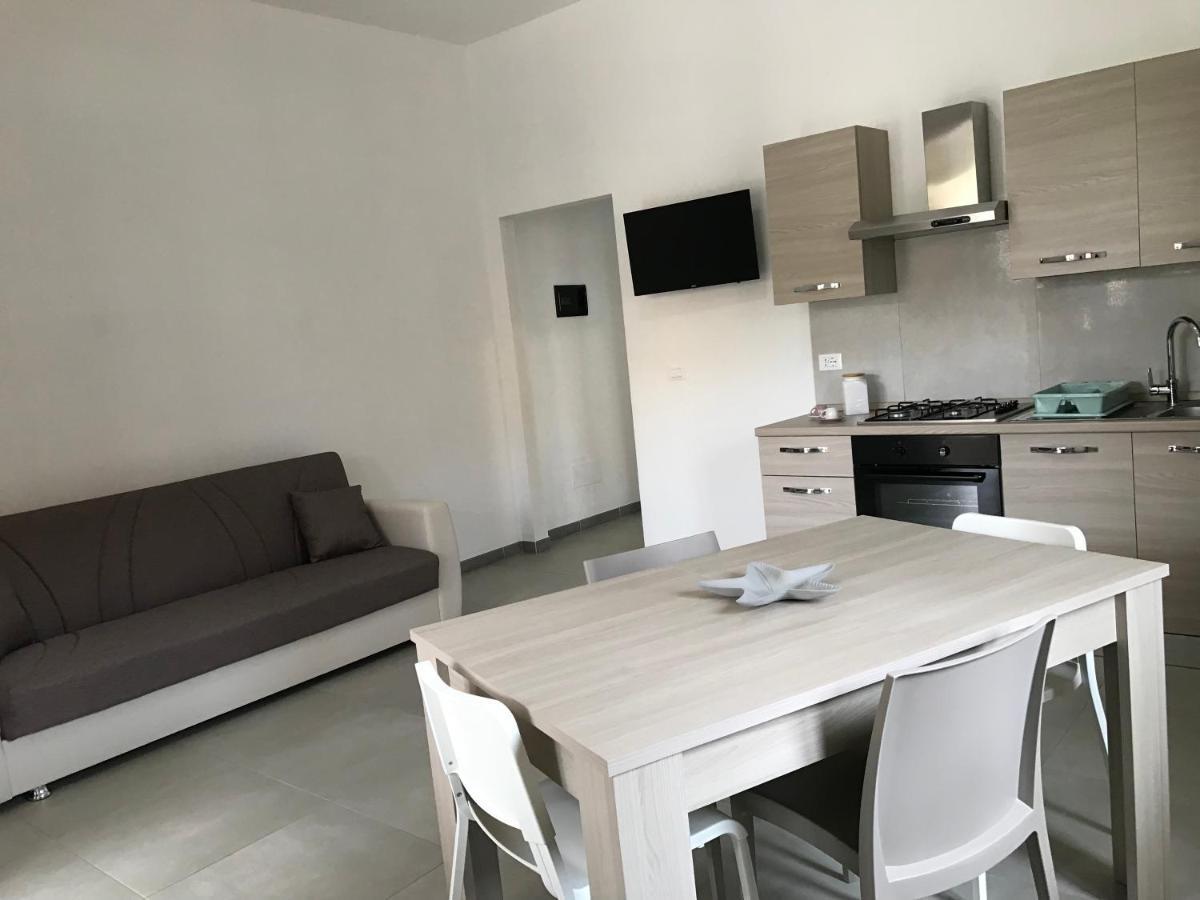 Scogliera Apartments 阿沃拉 外观 照片