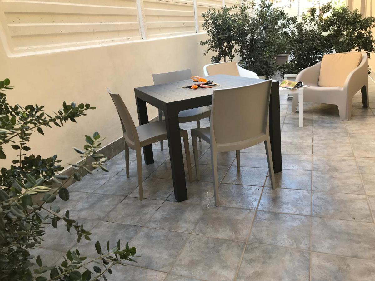 Scogliera Apartments 阿沃拉 外观 照片