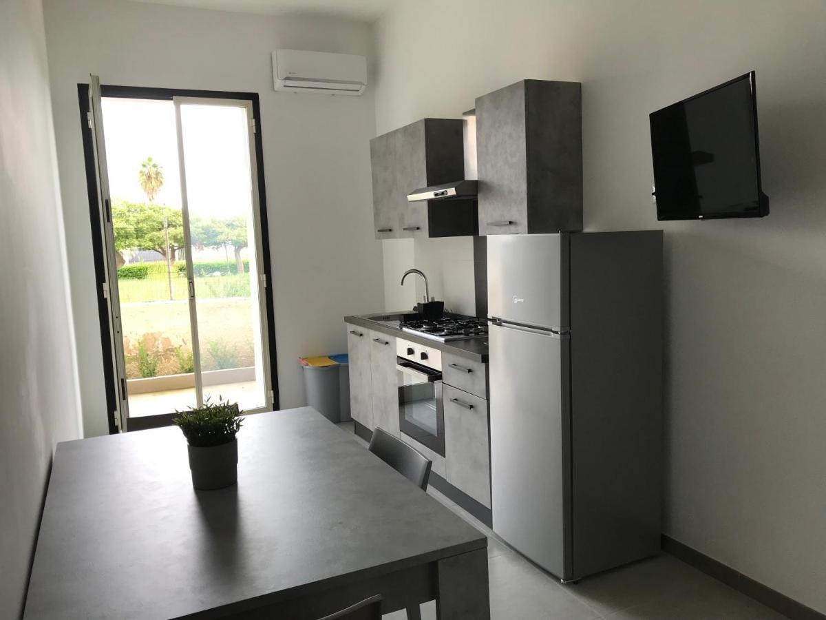 Scogliera Apartments 阿沃拉 外观 照片