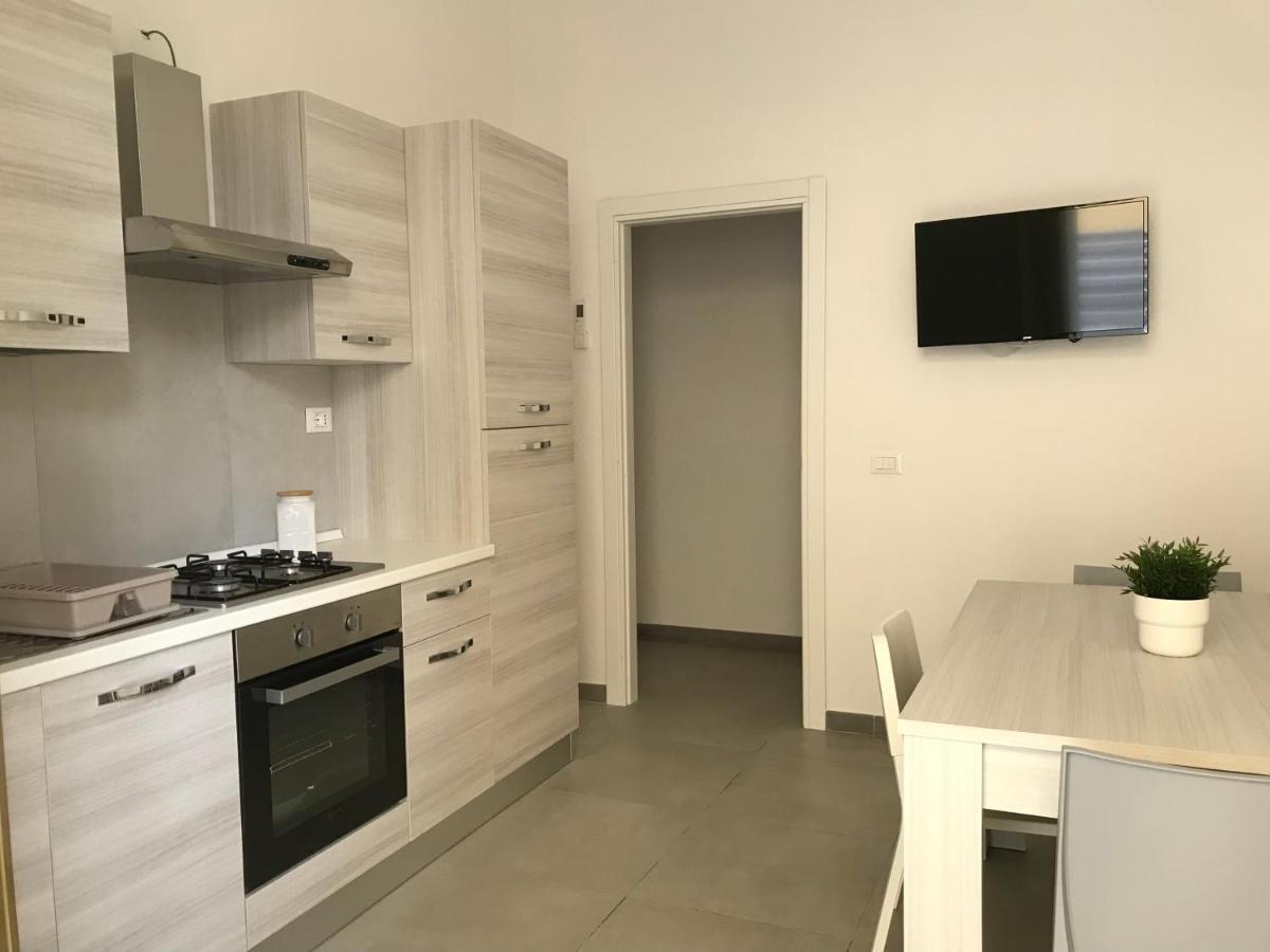 Scogliera Apartments 阿沃拉 外观 照片