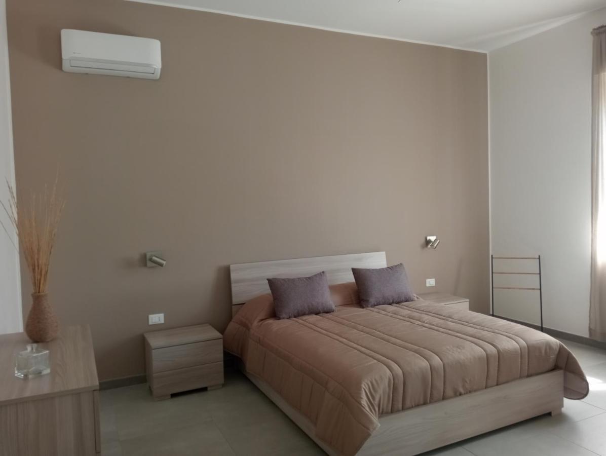 Scogliera Apartments 阿沃拉 外观 照片